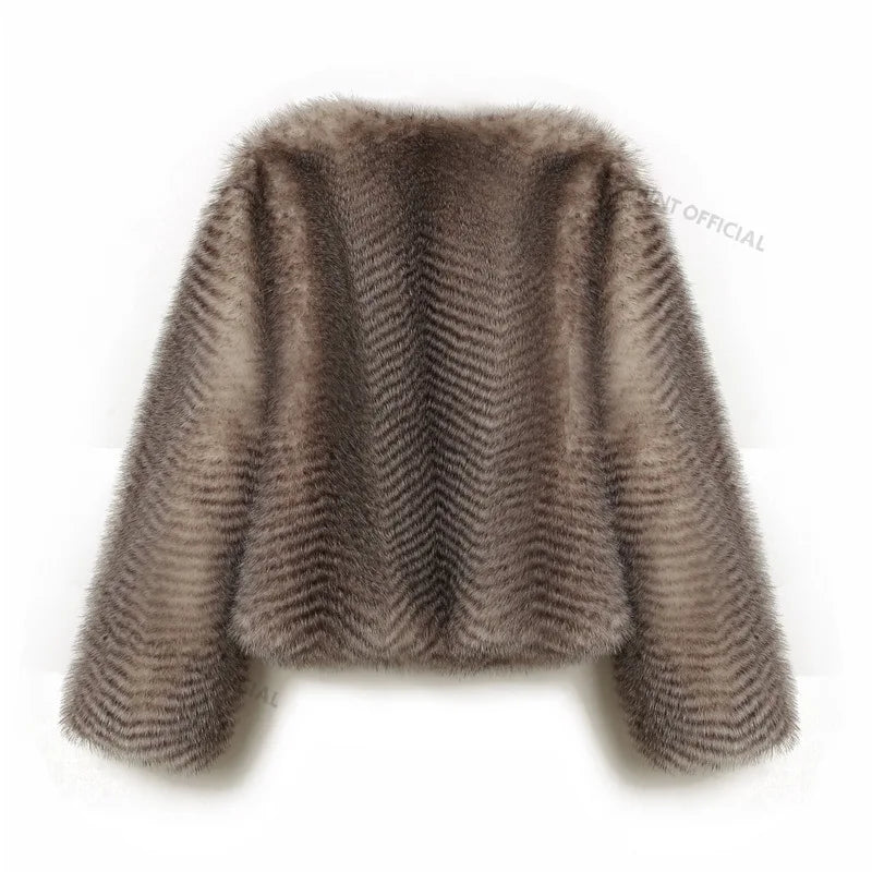Luxury Brand Furry Cropped Faux Fur Coat Women Winter 2024 Iconic Street Fashion Week Girls Fluffy Short Fur Jacket