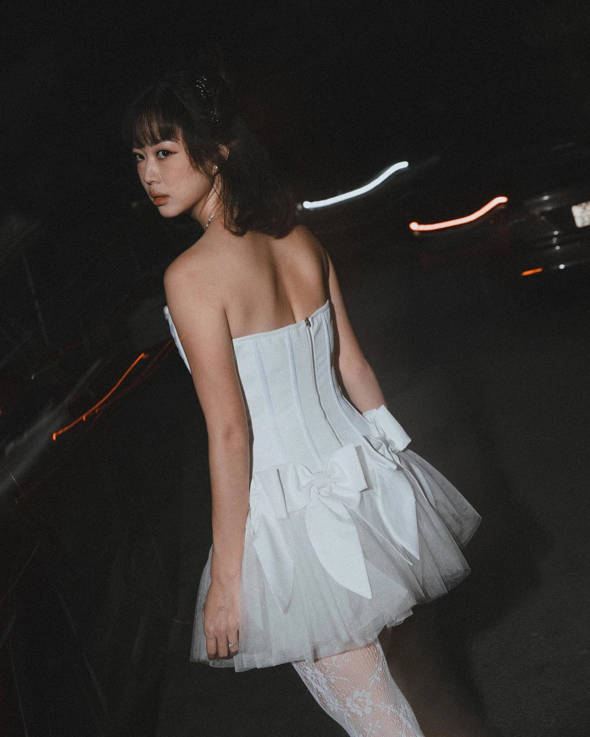 Sexy Short White Prom Dresses Strapless vestido festa Mini Length Bow Splicing Corset Evening Gowns Handmade Bow Wedding Dress W