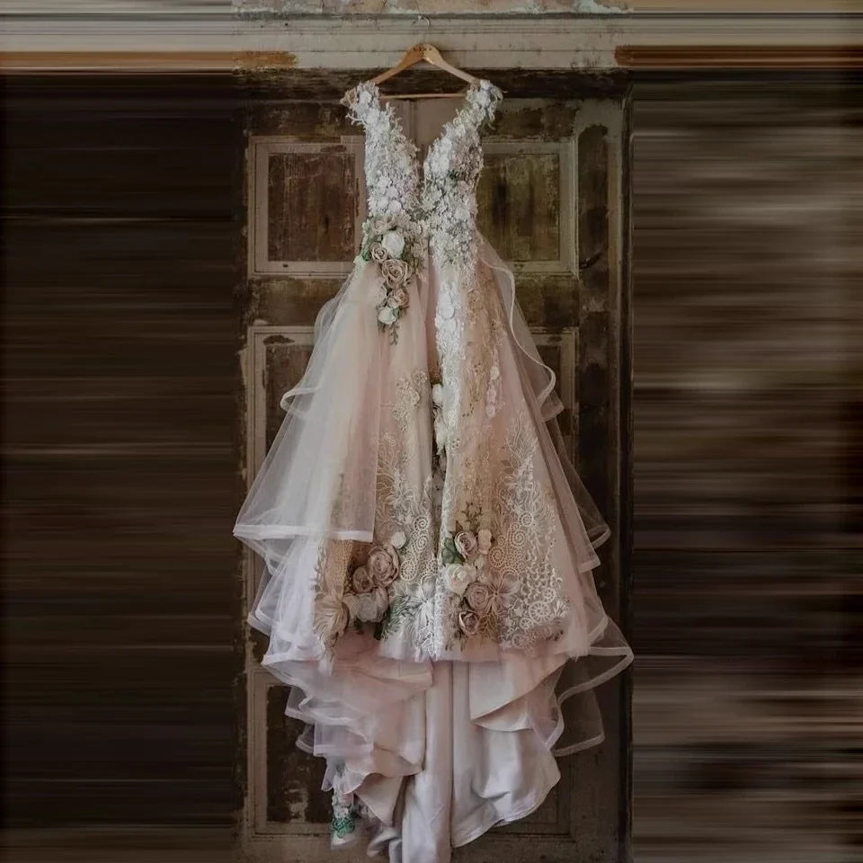 Floral Bride Gowns V Neck Dubai Lush Prom Wedding Gown Applique Mesh Long A Line Backless Tulle Party Dress for Weddings