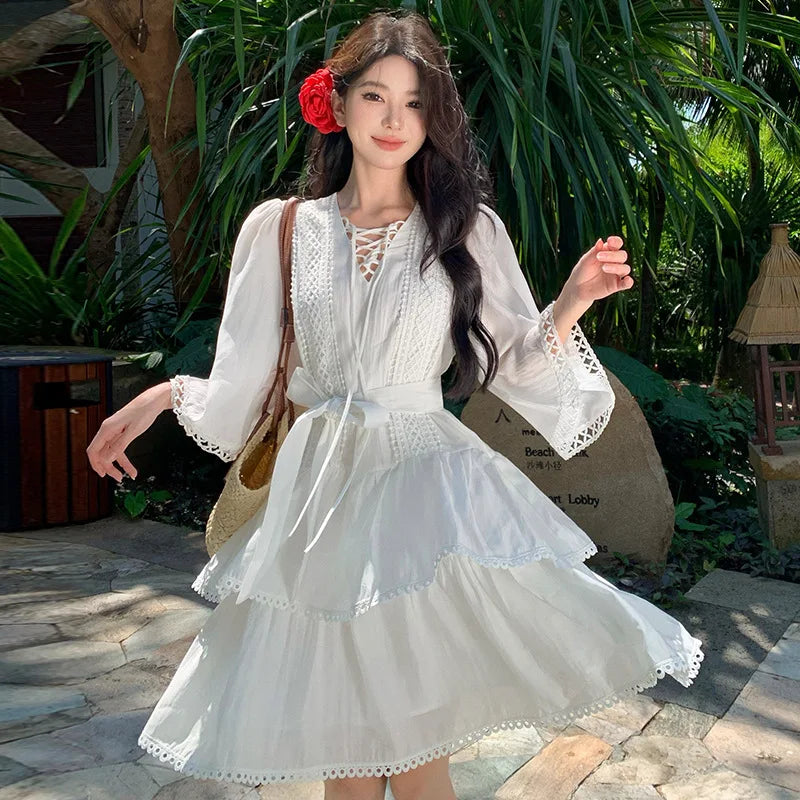 Retro White Lace Nine Inch Sleeve Vacation Party Dresses Women Autumn French Style High Waist Bow Bandage Cake Short Dress Trend