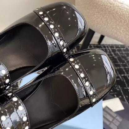 French Mary Jane Thick Heel Women's Shoes Hollow Out Spring 2025 Fashion Patent Leather Metal Buckle Office Dress Pumps Vintage
