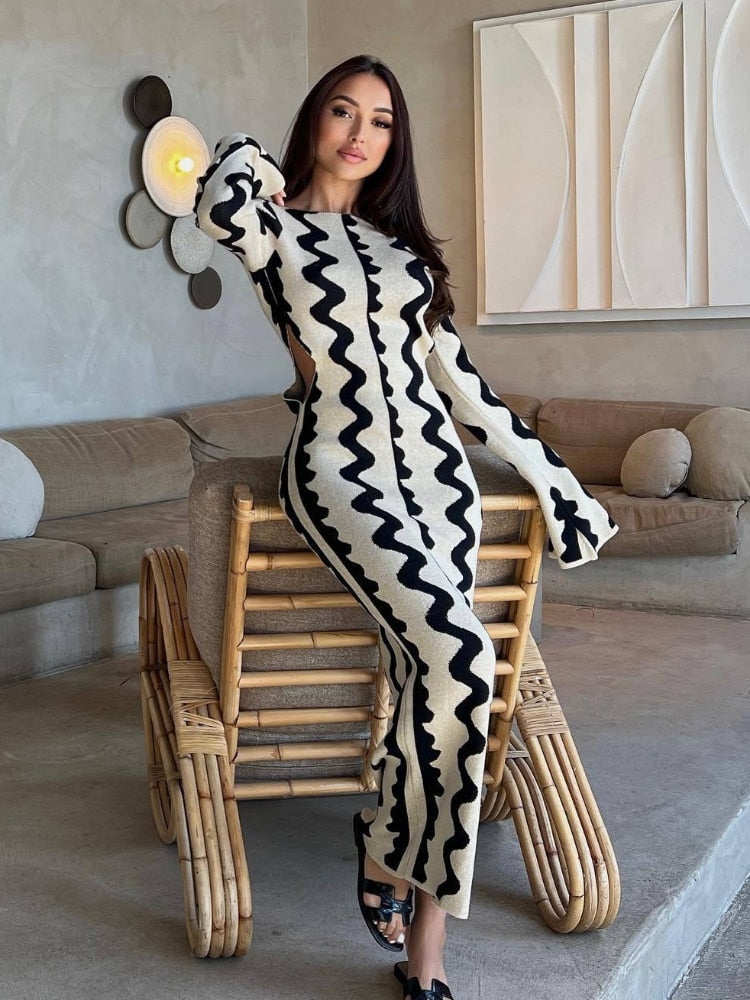 Crew Neck Long Sleeve Zigzag Stripe Side Cutout Bell Cuff Knit Maxi Dress