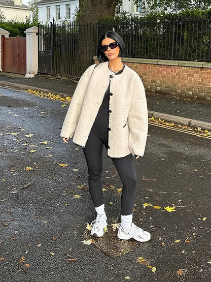 New Women's Round Collar Lamb Wool Warm Jacket Fashion Contrast Single Breasted Pockets Loose Coat Female Thermal Outwear