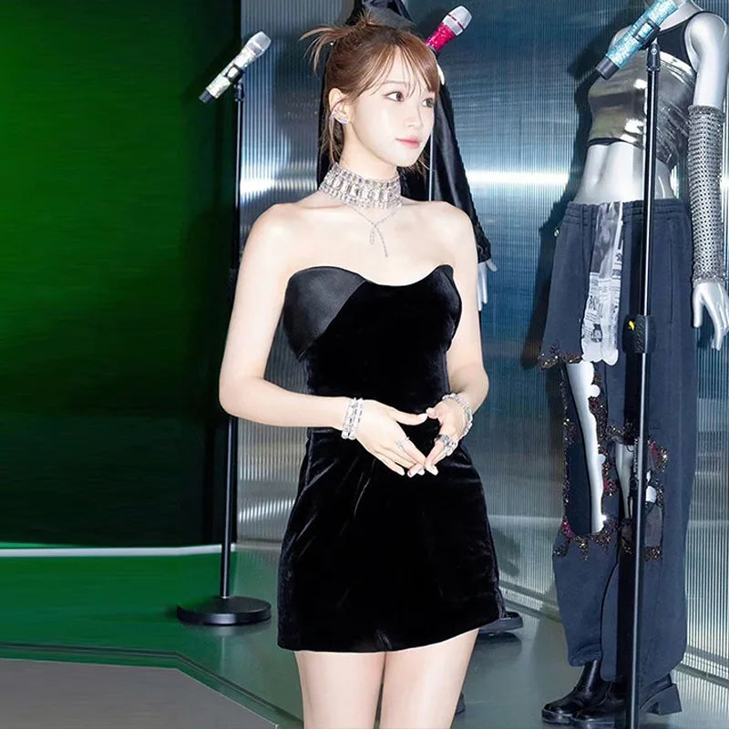 Strapless Sweetheart Neck Velvet Bodycon Mini Dress