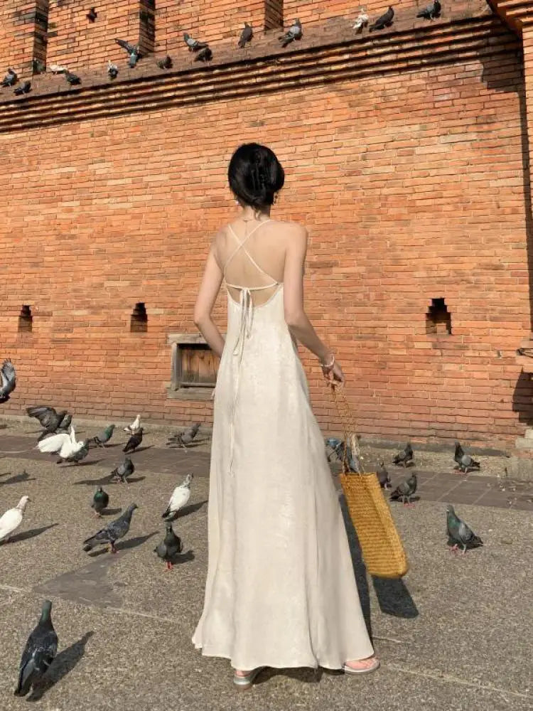 Women White Off Shoulder Sleeveless Spaghetti Strap Pleated Long Dresses Summer Elegant Temperment Backless Party Evening Dress