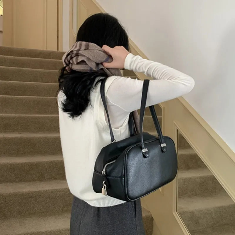 Soft PU Leather Shoulder Bags Women New Winter Fashion Retro Large Capacity Underarm Bag Trend Simple Tote Bag Handbags