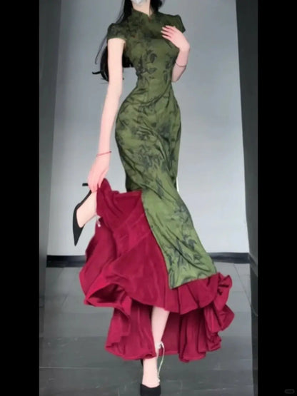 New Chinese Style - Bamboo Leaf Themed Classical and Elegant Qipao Dress Set, Red Mermaid Style Long Skirt Two-Piece Ensemble