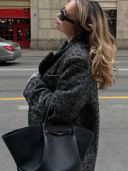 Women Herringbone Wool Tweed Overcoat Fashion Long-Sleeved Turn-down Collar Coat Double Breasted High Street Outerwears