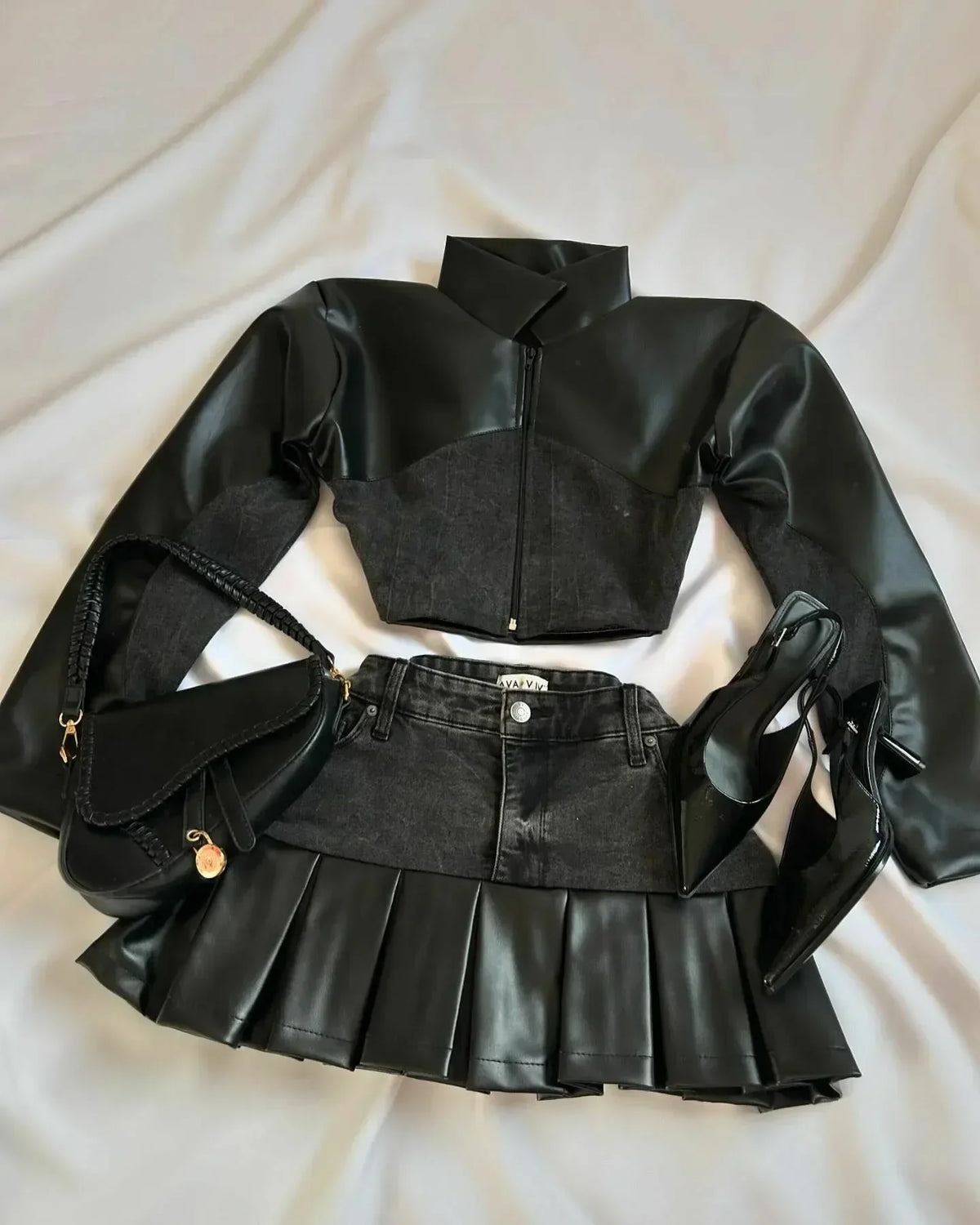 Y2K Suspender Leather Short Skirt Two Piece Set Feminine Lace Personalized Design Punk Motorcycle Style Mini Leather Skirt Suit
