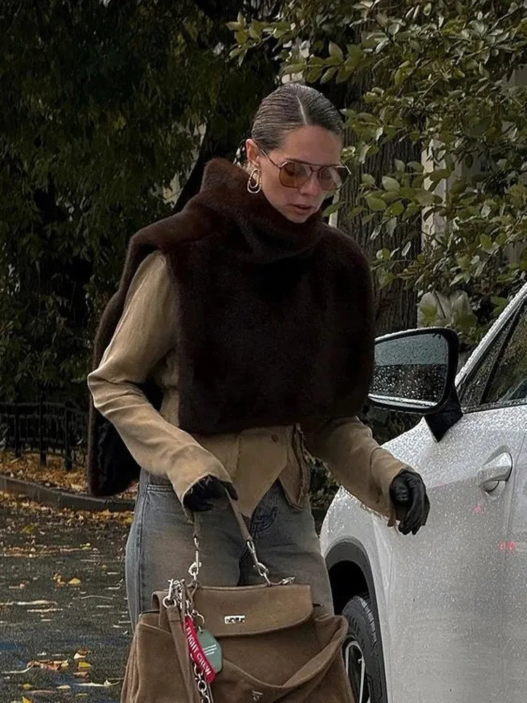 Cool Winter Women Artificial Fur Vest Turtleneck Sleeveless Pullover Female Mink Fur Jacket Instagram-Style Lady Eco Fur Outwear