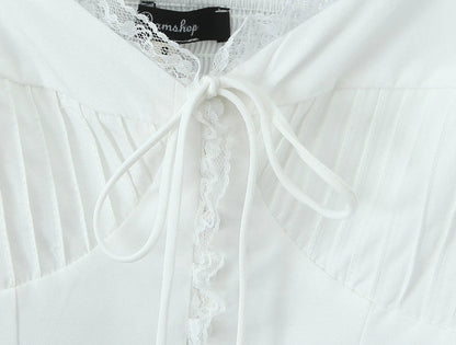 New Summer Short-sleeved Tops Solid Lace Edges V-neck Pleated Design Elegant White Shirt Fashion Holiday Party Crop Tops