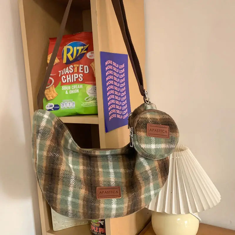 Japanese Retro Woolen Plaid Messenger Bag, Large-capacity High School Student Bag, Korean Version of Mother-child Shoulder Bag