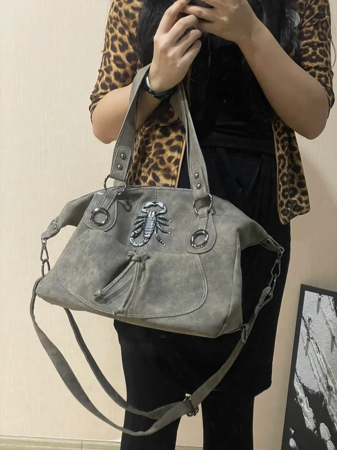 Cool Women Shoulder Bags Y2K Bag Luxury Leather Crossbody Bag Solid Color Messenger Bag Purse Hobos Handbags bolsa