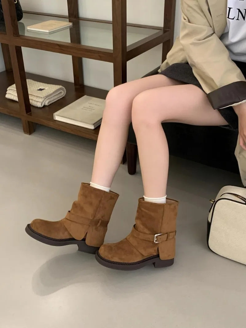 Fashion Metal Buckle Decoration Design Ankle Boots Women High Quality Retro Faux Suede Boots Comfortable Non-Slip Platform Boots