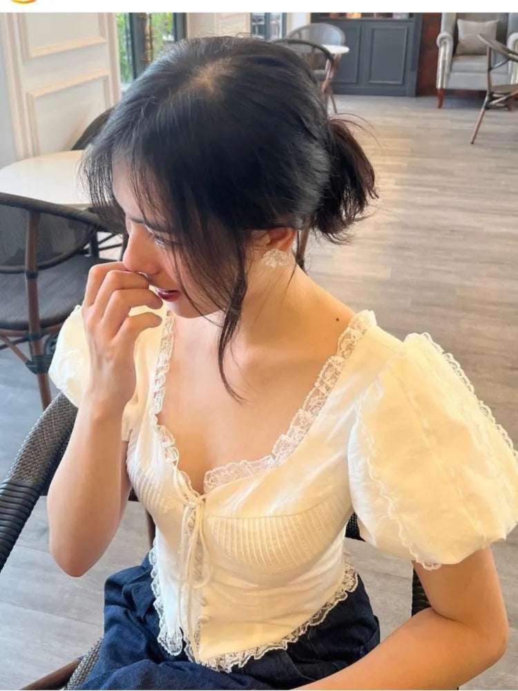 New Summer Short-sleeved Tops Solid Lace Edges V-neck Pleated Design Elegant White Shirt Fashion Holiday Party Crop Tops