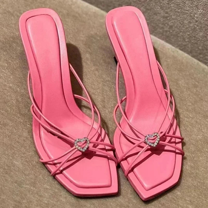 Heart shaped crystal embellishment pink sandals 2024 summer new French square toe open toe thin heel thin strap high heels