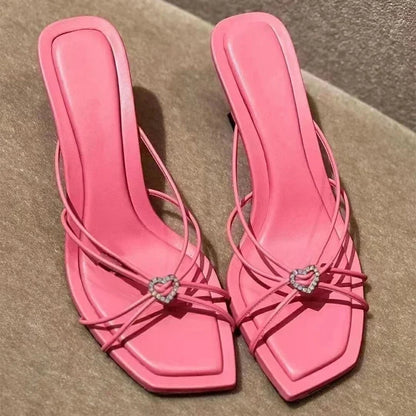 Heart shaped crystal embellishment pink sandals 2024 summer new French square toe open toe thin heel thin strap high heels