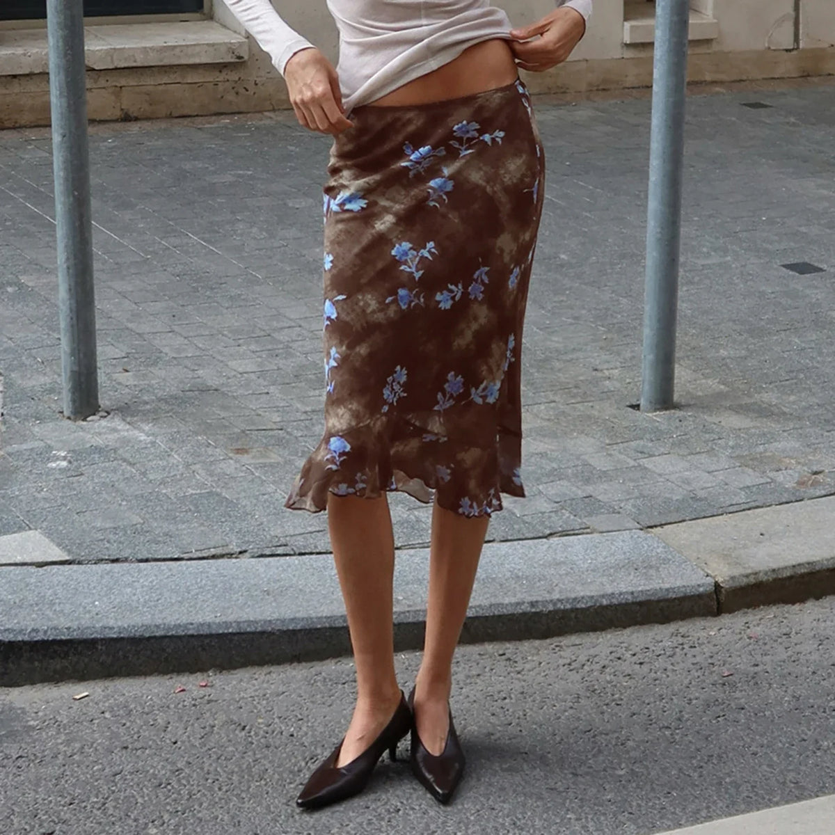 Women Vintage Brown Floral Print Midi Skirt High Waist Ruched Front Ruffle Hem Mermaid Skirt Elegant Slim Bodycon Mesh Mid Skirt