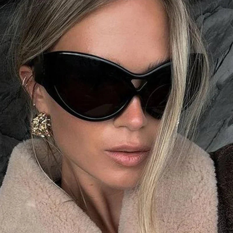 Fashion Y2K Cat Eye Sunglasses Women Retro Big Butterfly Shape Hollow Eyewear Shades UV400 Trending Wide Legs Men Sun Glasses