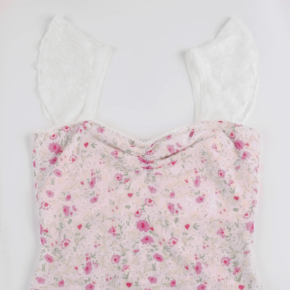 Floral Print Top Boho Aesthetic Contrast Color Lace Patchwork T-shirt French Style Slimming Folds Chest Clothing Summer