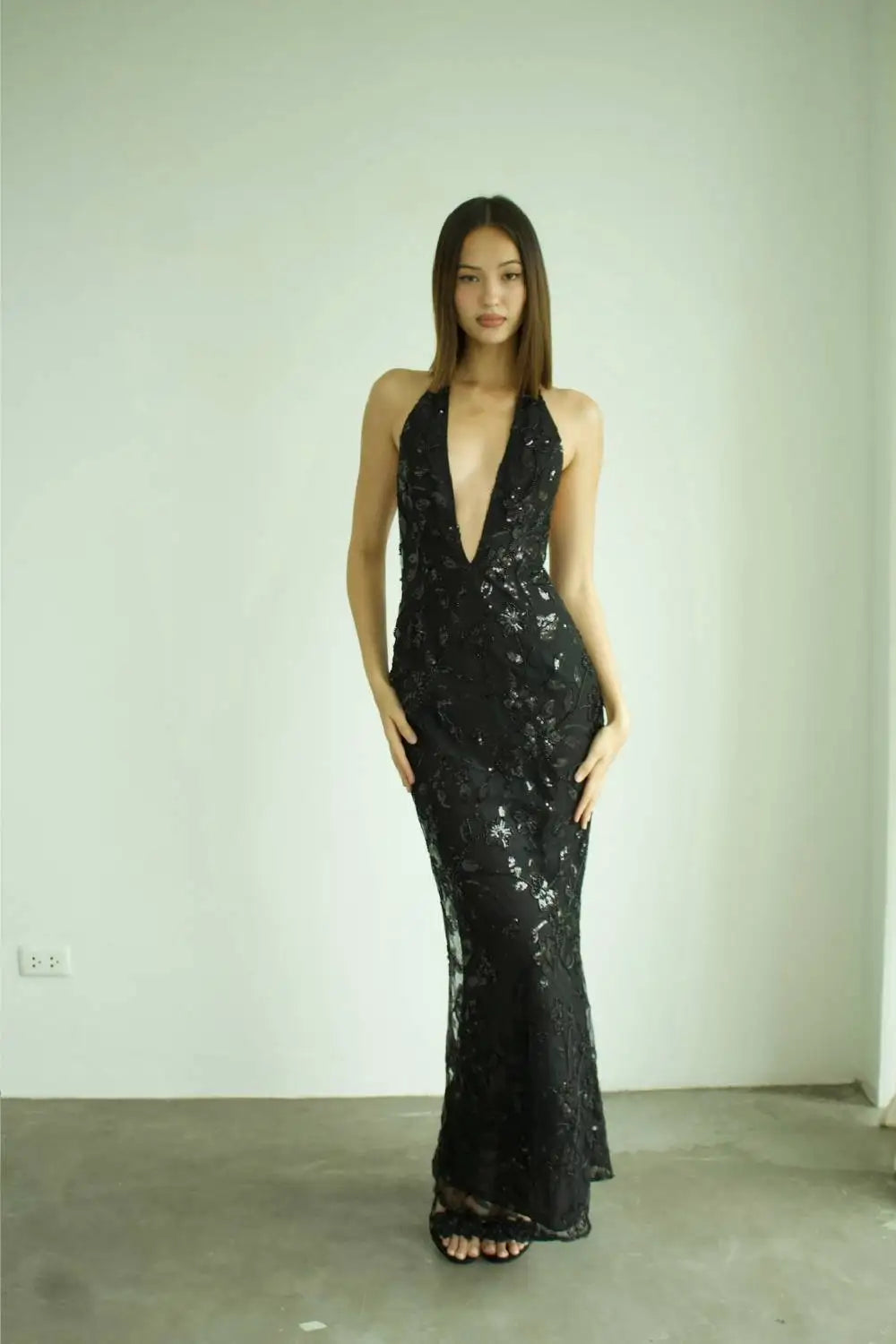 Elegant Black V-neck Open Back Sequins Prom Gown Sheath Sleeveless Evening Party Dress Special Event Gowns Robes De Soirée#18561