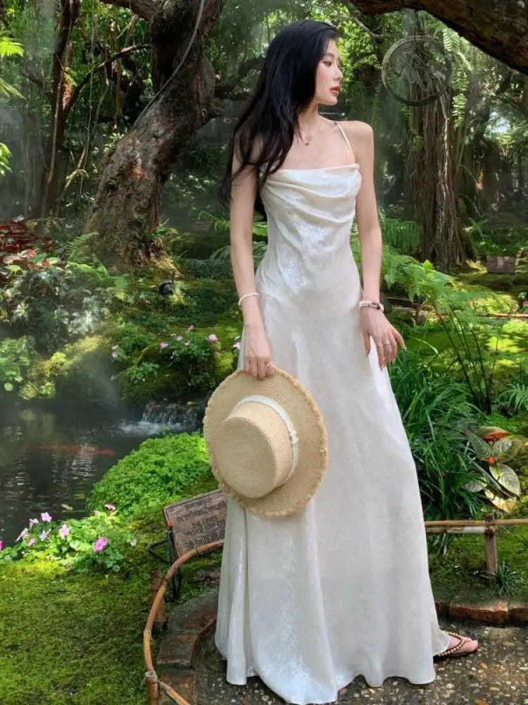 Women White Off Shoulder Sleeveless Spaghetti Strap Pleated Long Dresses Summer Elegant Temperment Backless Party Evening Dress