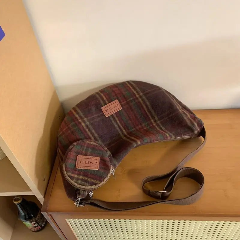 Japanese Retro Woolen Plaid Messenger Bag, Large-capacity High School Student Bag, Korean Version of Mother-child Shoulder Bag