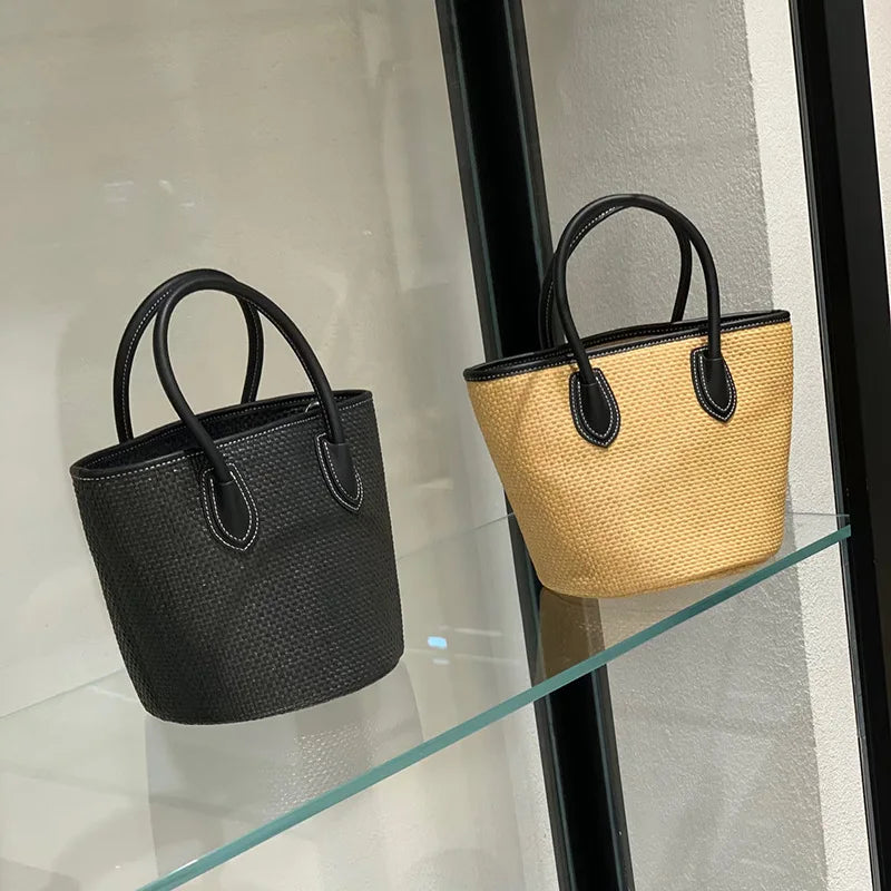 Summer New Straw Weave Women's Bag, Ins Small and Unique Design Handbag, Bucket Style Vacation Bag, Large Capacity Crossbod