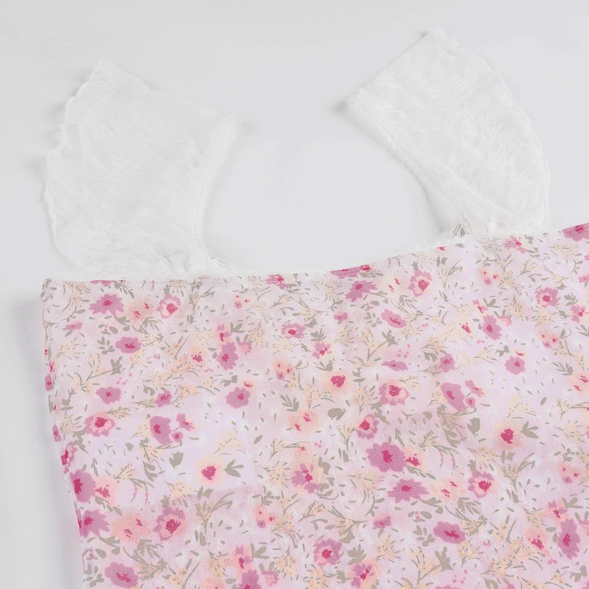Floral Print Top Boho Aesthetic Contrast Color Lace Patchwork T-shirt French Style Slimming Folds Chest Clothing Summer
