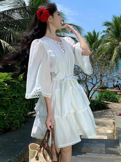 Retro White Lace Nine Inch Sleeve Vacation Party Dresses Women Autumn French Style High Waist Bow Bandage Cake Short Dress Trend