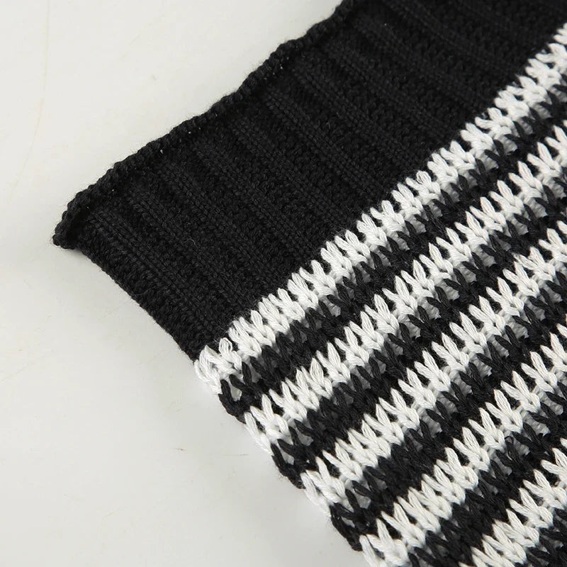 Casual Striped Knitted Shorts Basic Slim Low-Waisted Shorts Women Autumn Winter Fashion Streetwear Laides Elegant