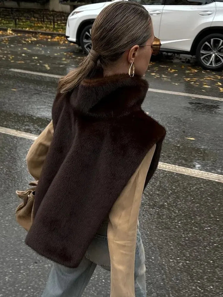 Cool Winter Women Artificial Fur Vest Turtleneck Sleeveless Pullover Female Mink Fur Jacket Instagram-Style Lady Eco Fur Outwear