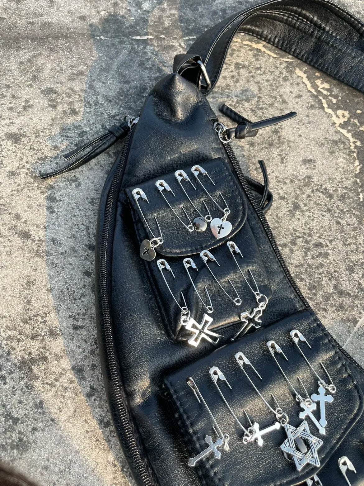 Spicy Girl Large Capacity Cross Crescent Underarm Bag Men's and Women's Pin Five Pointed Star Waist Bags
