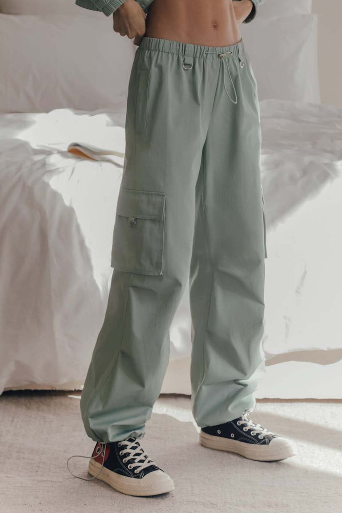 Solid Drawstring Large Pocket Cargo Pants
