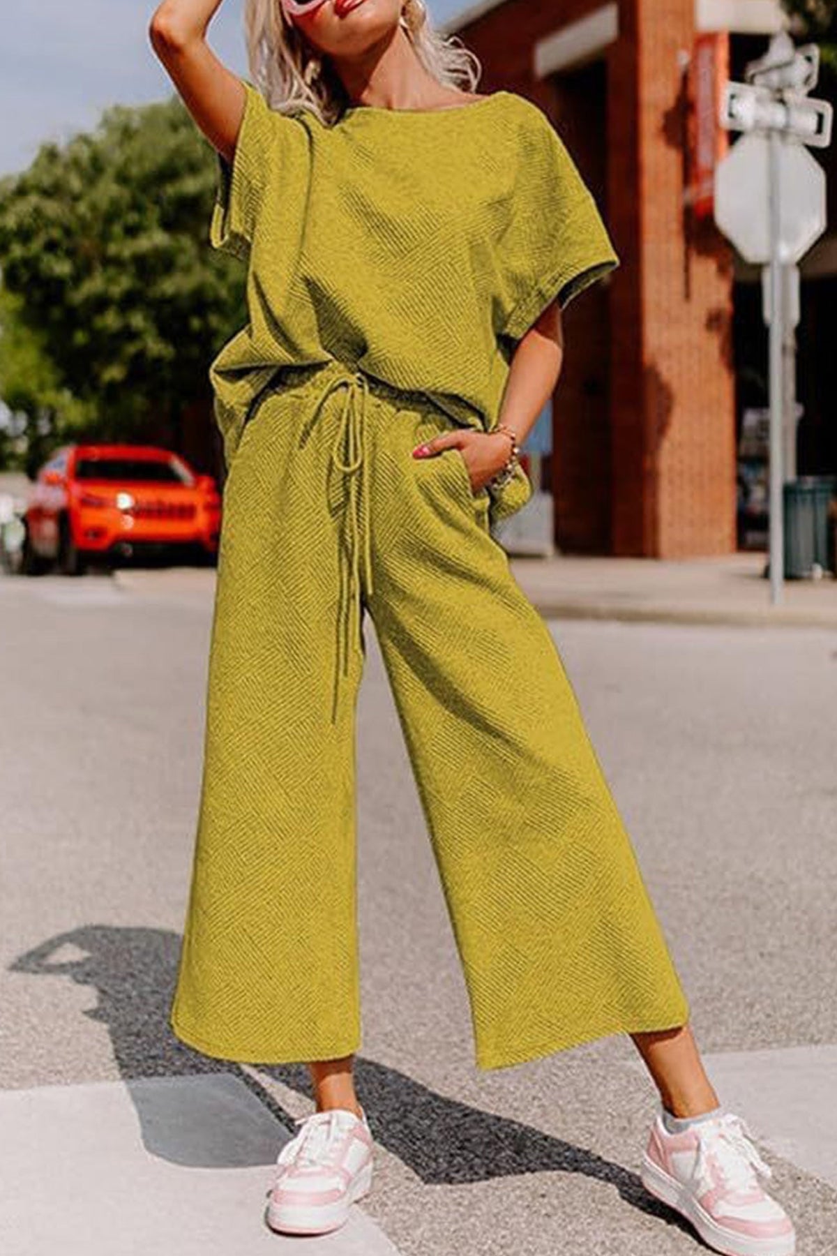 Solid Textured T-shirt Long Pants Set