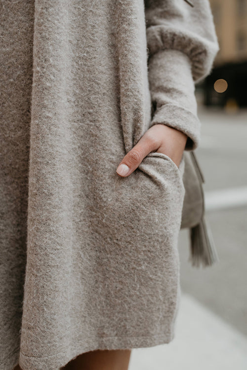 Crew Neck Balloon Sleeve Oversized Pocket Shift Knit Mini Dress
