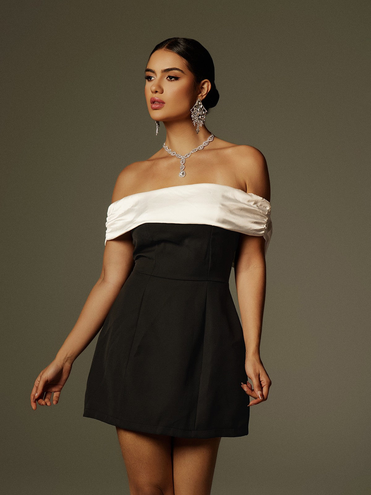 Off Shoulder Bow Applique Mini Dress