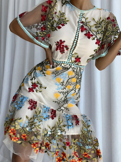 Round Neck Crochet Trim Floral Embroidered Mesh High Slit Midi Dress