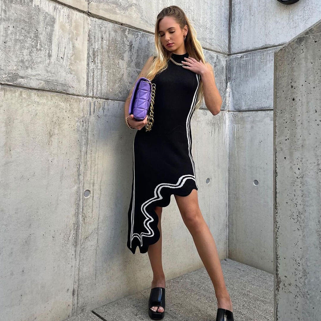 Mock Neck Sleeveless Contrast Side Stripe Scalloped Hem Knit Mini Dress