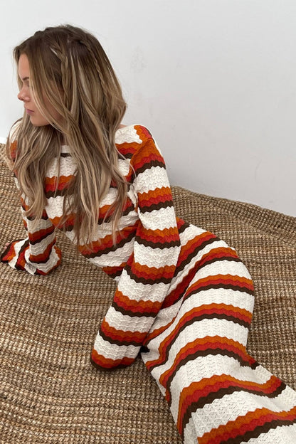 Crew Neck Zigzag Stripe Knit Bell Cuff Bodycon Maxi Dress