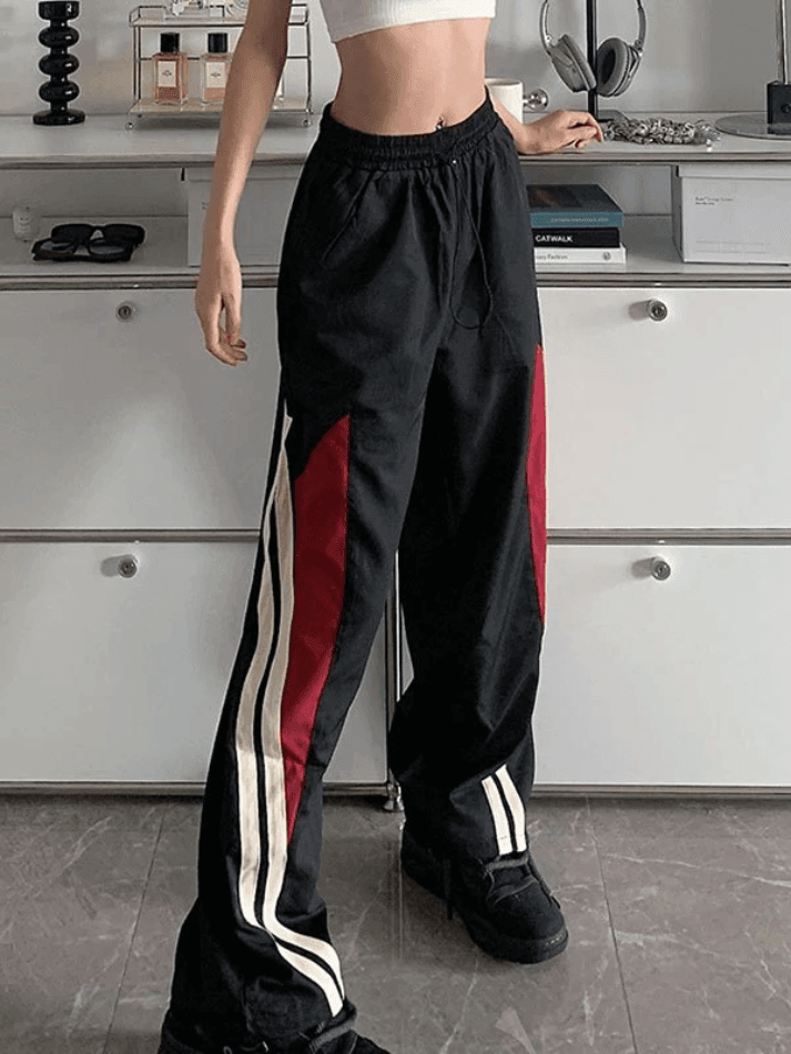 Contrast Long Graceful Sleeve Crop Top