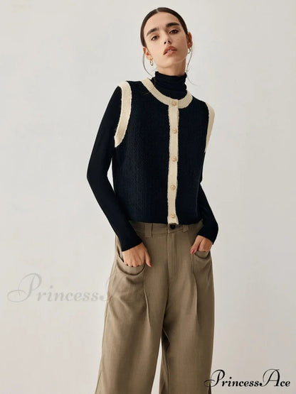 Contrast Trim Graceful Knit Vest
