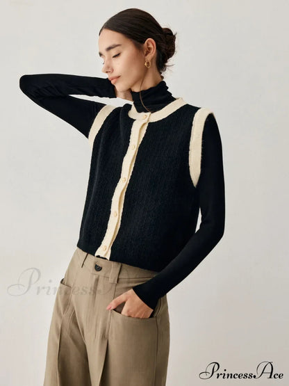 Contrast Trim Graceful Knit Vest