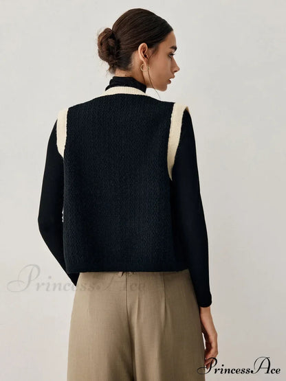 Contrast Trim Graceful Knit Vest