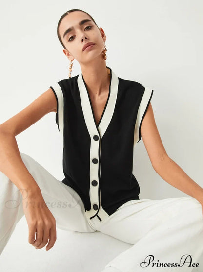 Contrast Trim Graceful Sweater Vest