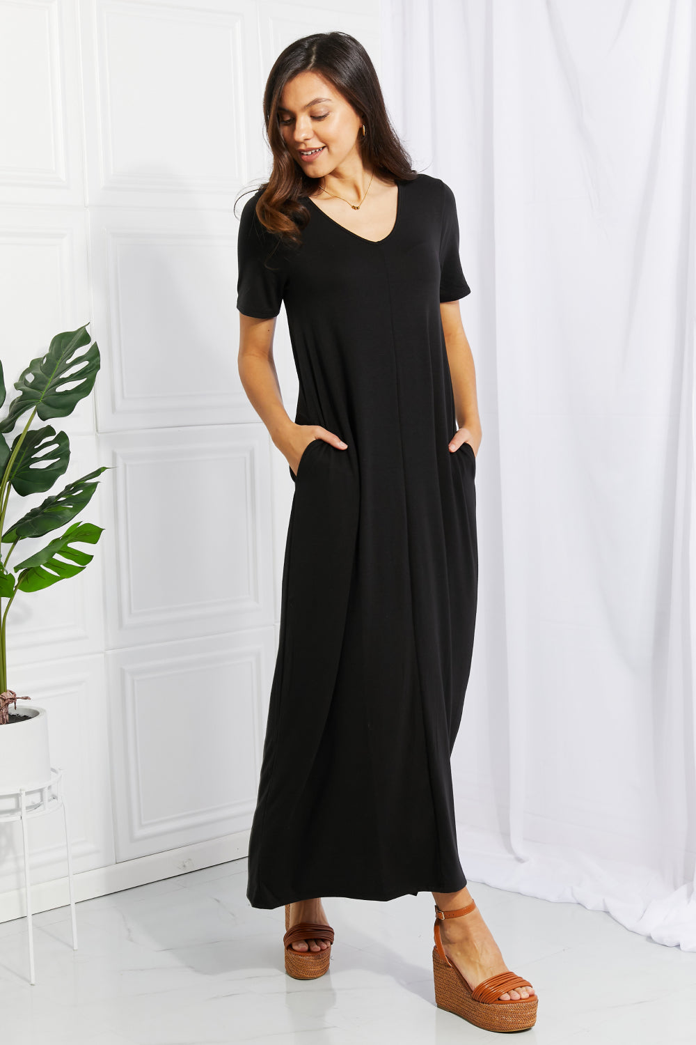 V Neck Short Sleeve Side Pocket Maxi Dress