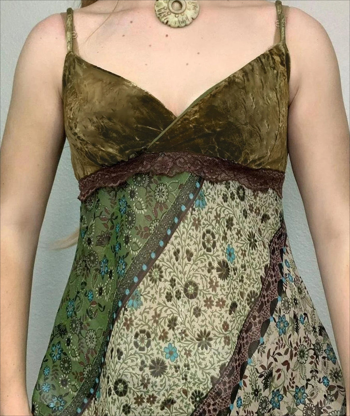 IAMSURE Vintage Patchwork Floral Cami Top