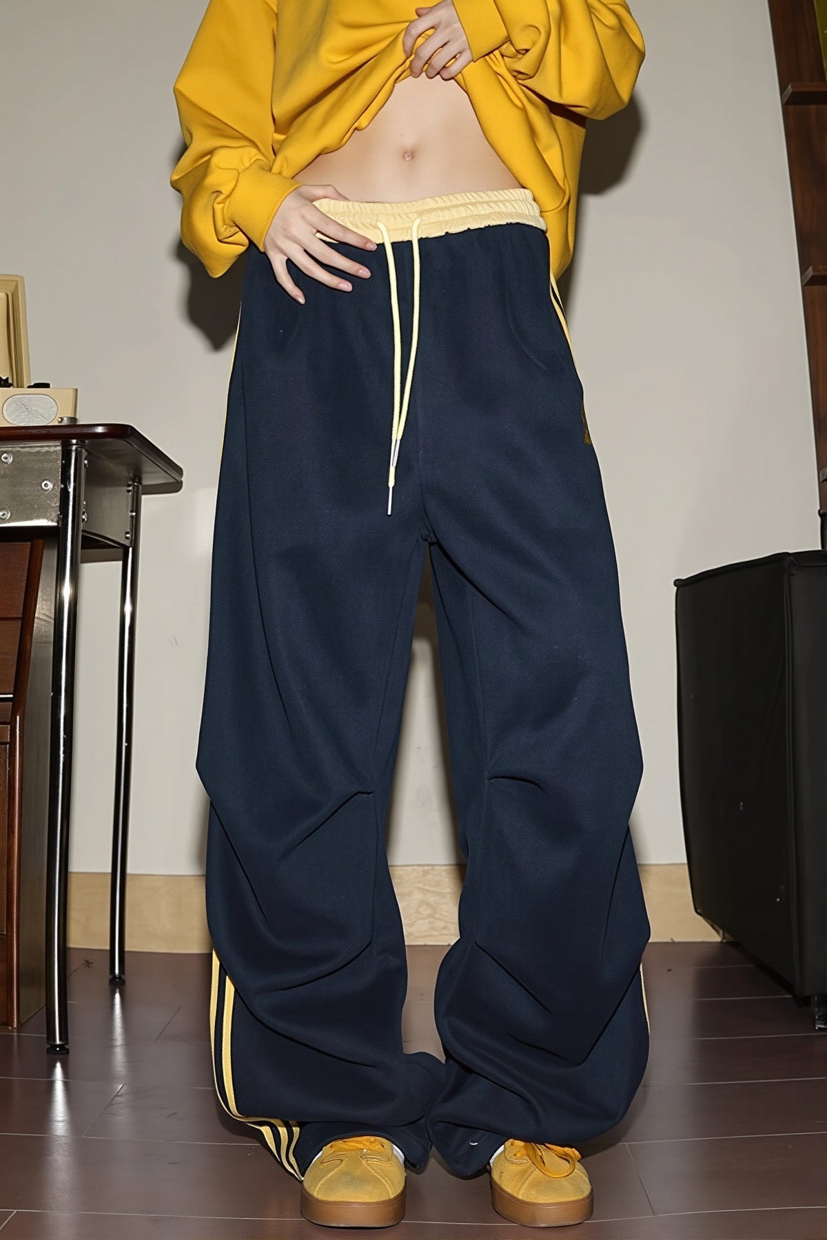Side Stripe Drawstring Sweat Pants