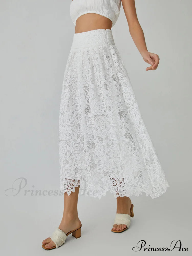 Eyelet Rosebud Graceful Pattern Maxi Skirt