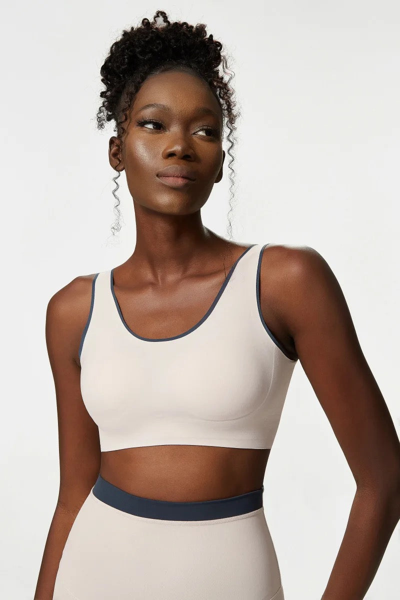 PEYTON SPORTS BRA AND Graceful LEGGINGS SET MILK WHITE
